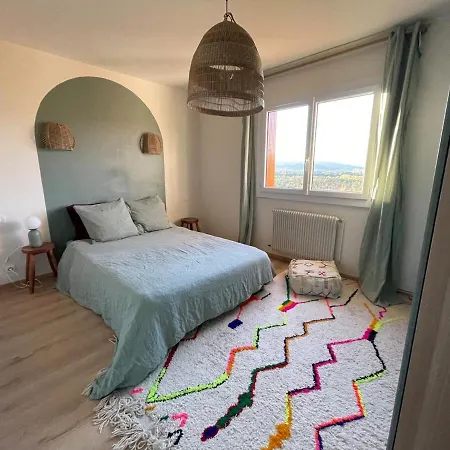 Appartement Spacious 2 Bedroom With Stunning Mountain View *